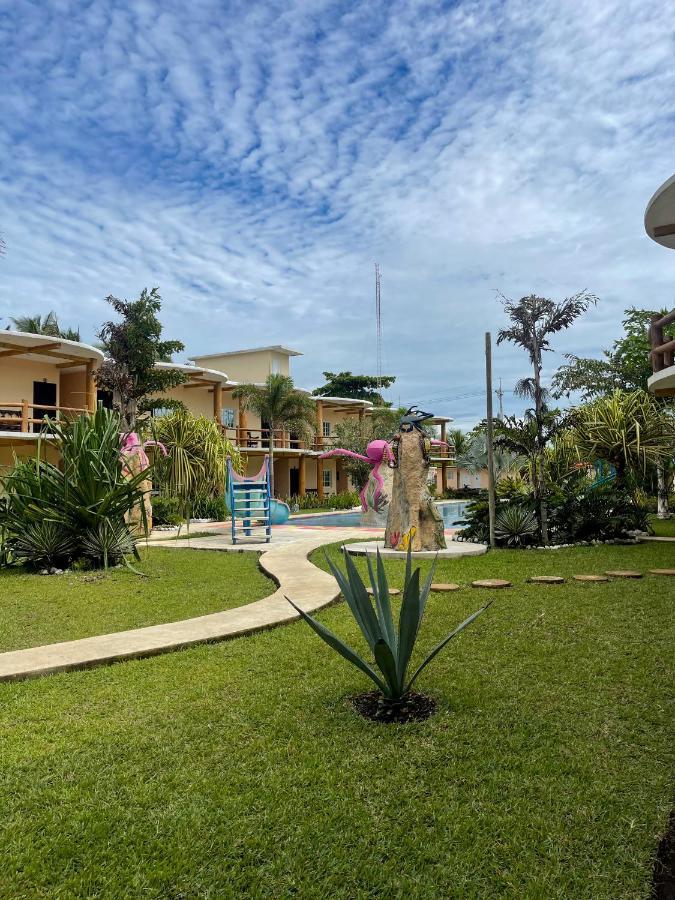 Hotel Pazifico En Monterrico Exteriör bild
