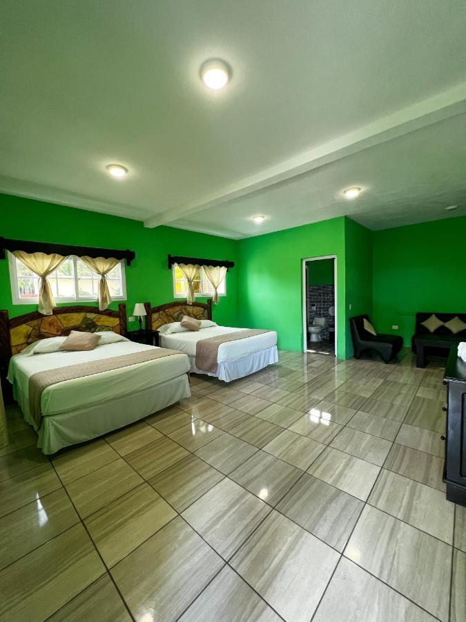 Hotel Pazifico En Monterrico Exteriör bild