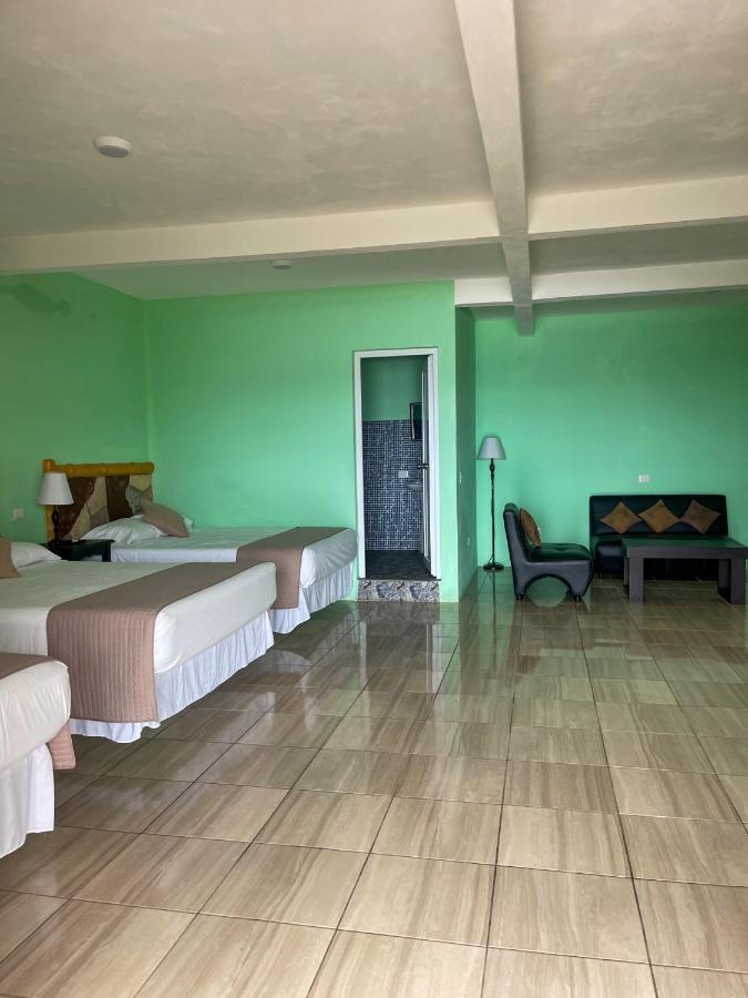 Hotel Pazifico En Monterrico Exteriör bild