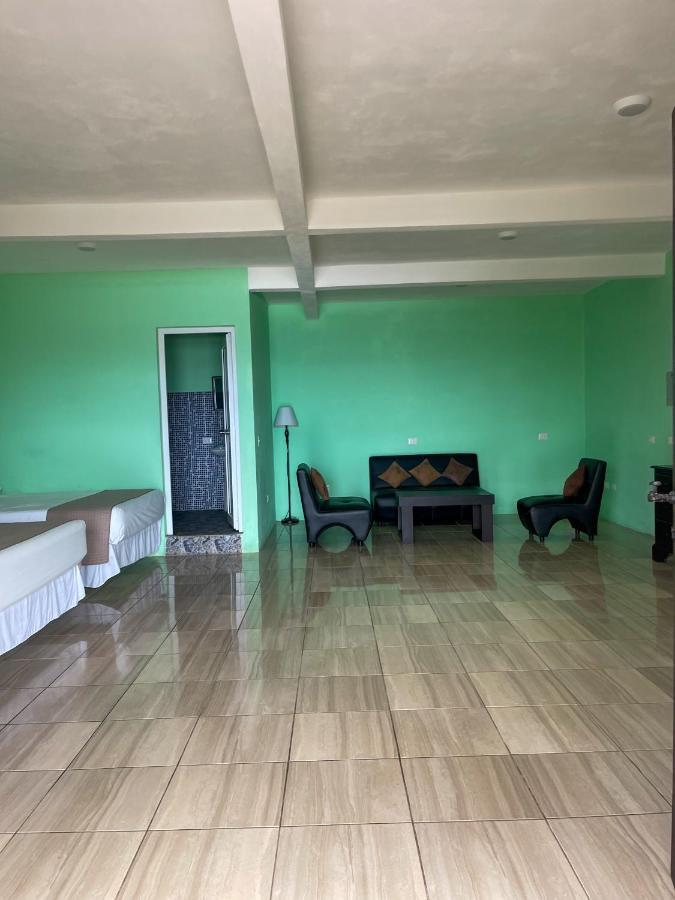 Hotel Pazifico En Monterrico Exteriör bild