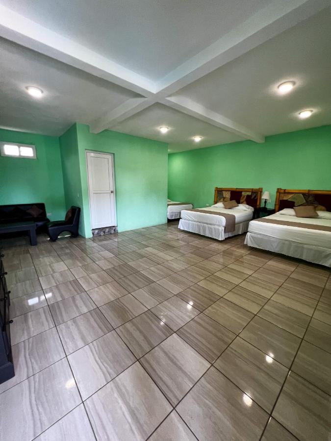 Hotel Pazifico En Monterrico Exteriör bild