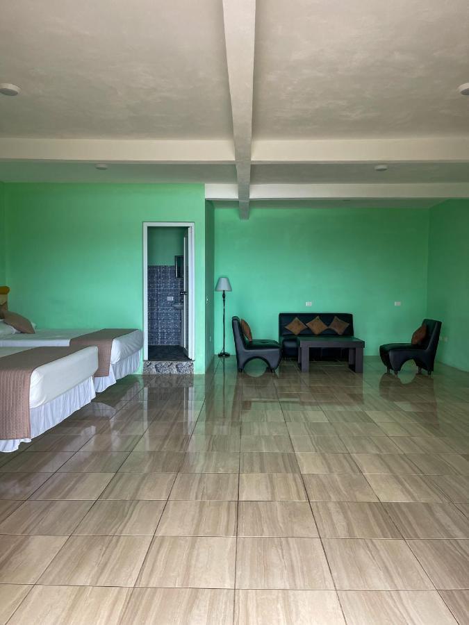 Hotel Pazifico En Monterrico Exteriör bild