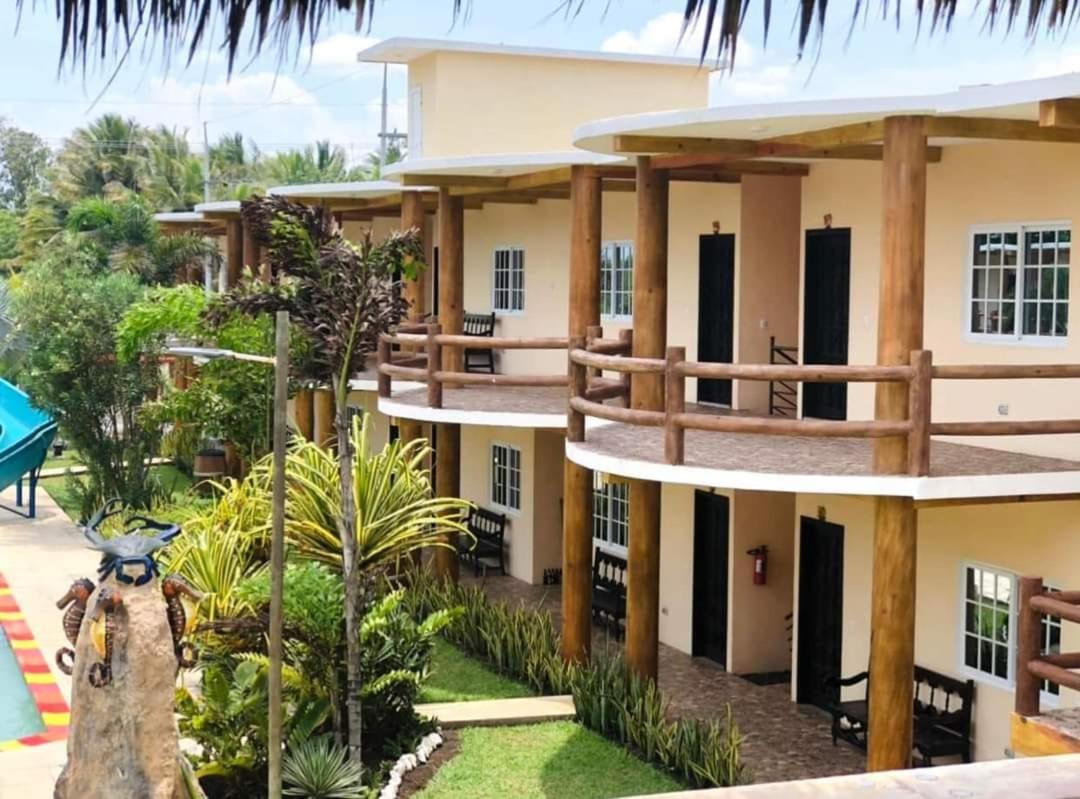 Hotel Pazifico En Monterrico Exteriör bild